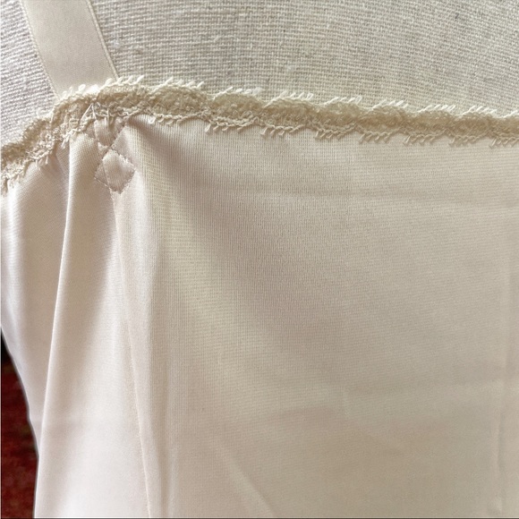Vintage Pale Peach Cream Slip Nightie Size S - Picture 4 of 6